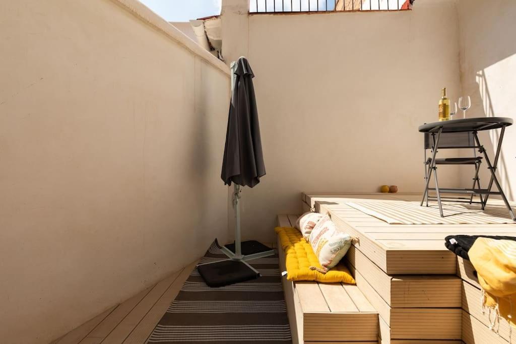 Cozy Loft Patio+Pool +Wifi Apartment Valencia Bagian luar foto